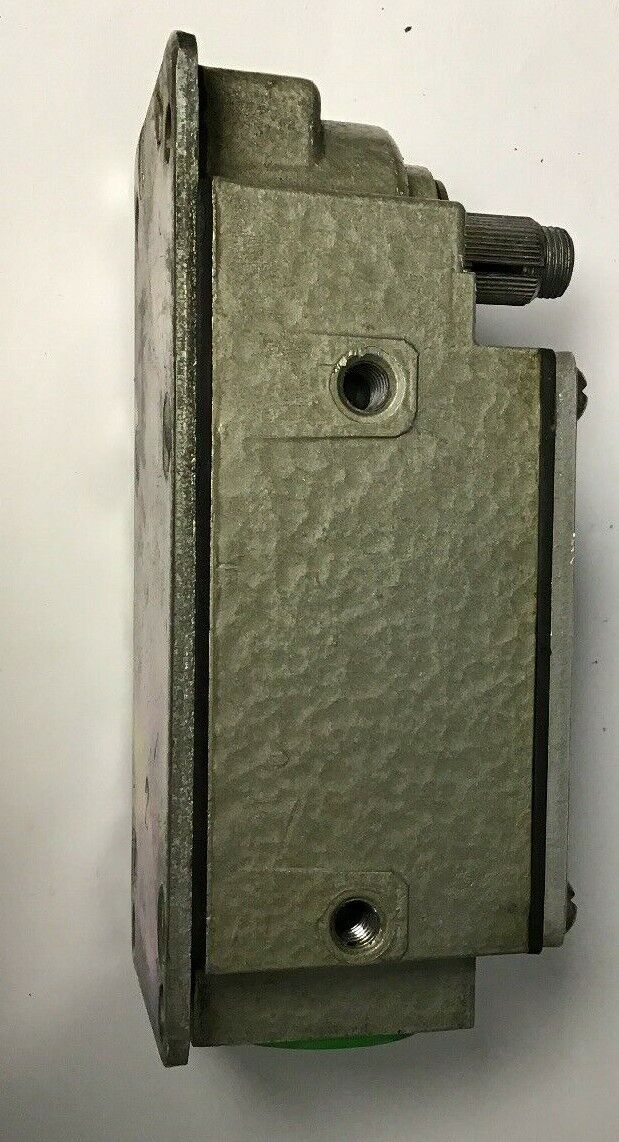 GOULD R.B.DENISON LIMIT SWITCH L100WTR-2M CONTACT 10