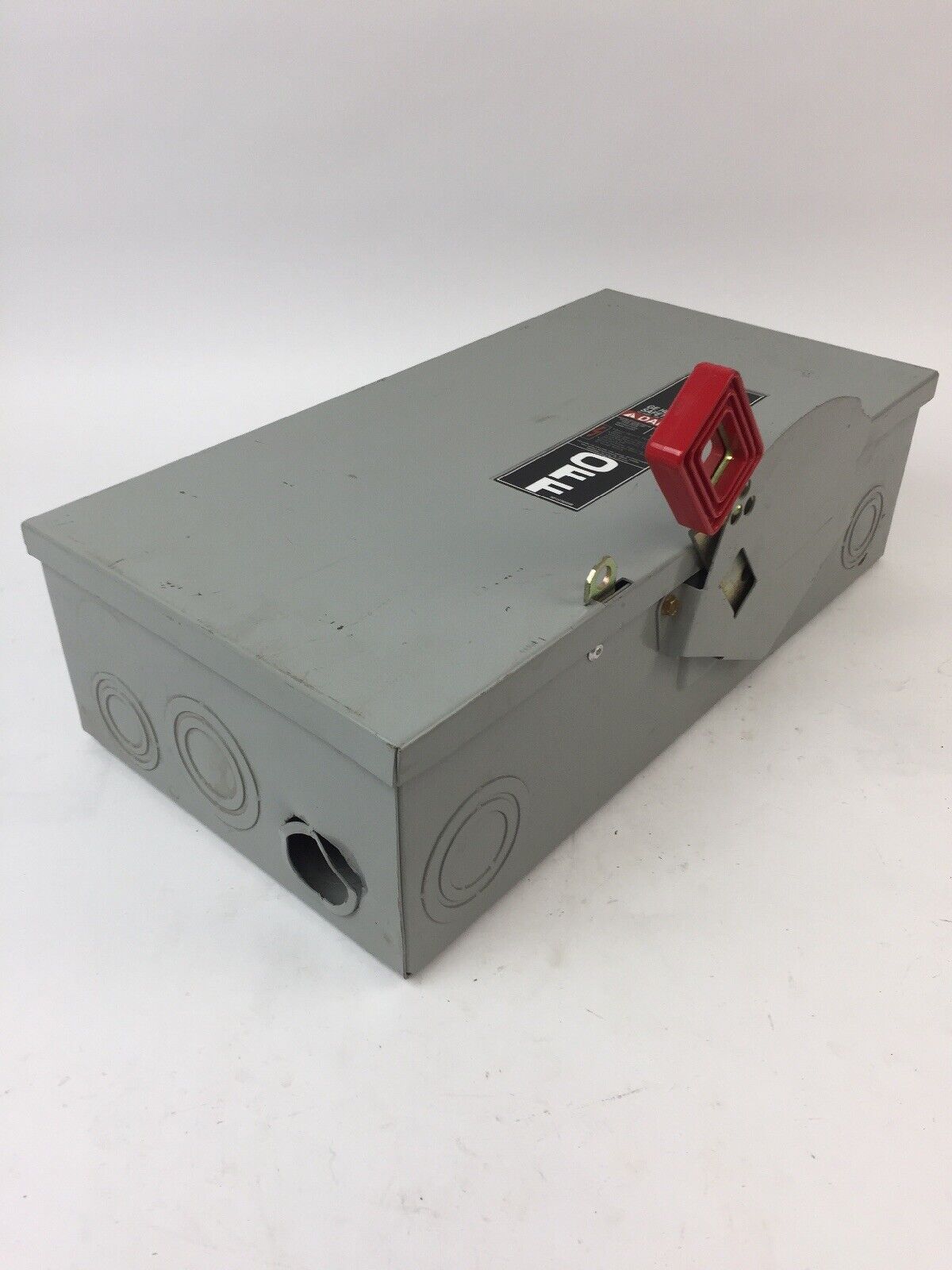 GE THN3362 SAFETY SWITCH 60AMP 600VAC 250VDC 3 PHASE 60 HP TYPE 1 INDOOR MOD 10