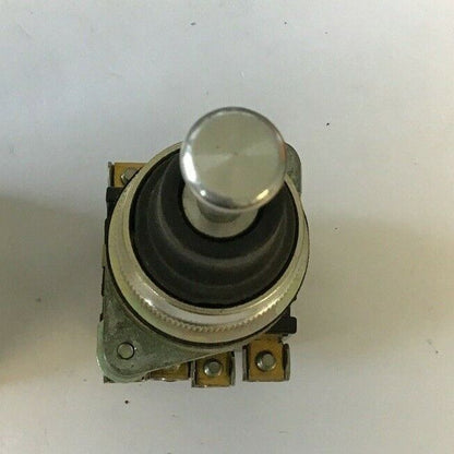 GENERAL ELECTRIC CR290UR203D OILTIGHT JOYSTICK 5POS. MOM. 2NO-2NC 600V