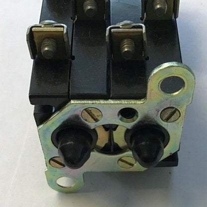 GENERAL ELECTRIC CR290U207 TANDEM BLOCK 600V 4N0-4NC NC CONT.
