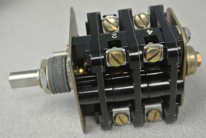 ALLEN-BRADLEY 806-940344 ROTARY PILOT SWITCH / NEW SURPLUS