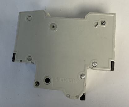 SIEMENS 5SY65 CIRCUIT BREAKER C6 230VAC  30KA***LOTOF3***