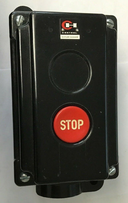 CUTLER HAMMER 10250H658A PUSH BUTTON STATION NEMA4&5 STANDARD DUTY 600V