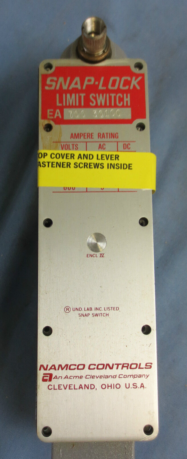 NAMCO EA700-30100 SNAP-LOCK LIMIT SWITCH - NEW SURPLUS