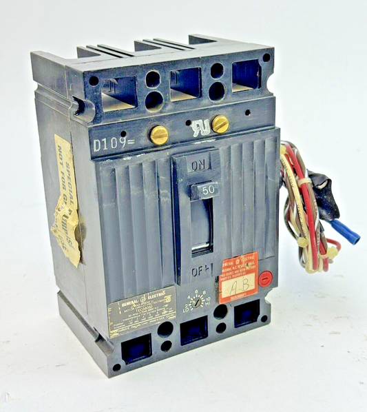 GE - TEC36050 - CIRCUIT BREAKER W/ AUXILIARY SWITCH - 3 POLE/ 600 VAC/ 50 A