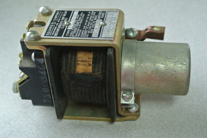 SQUARE D 9055 EQ-1519-G2 DASHPOT TYPE MAGNETIC RELAY - 14-29 AMPS - NEW SURPLUS