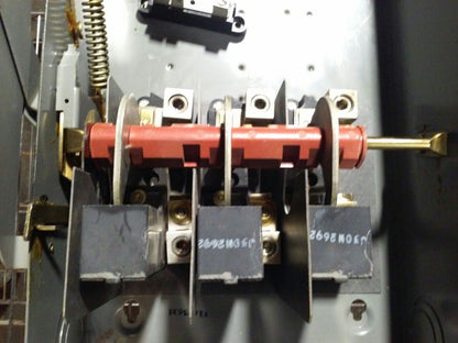 SQ. D HU364, SER. D2, SAFETY SWITCH, 200A, 600VAC/250DC, 3PH, MAX H.P. 150, USED