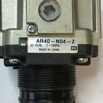 SMC AR40-N04-Z PNEUMATIC REGULATOR 7 VAC 125 PSI