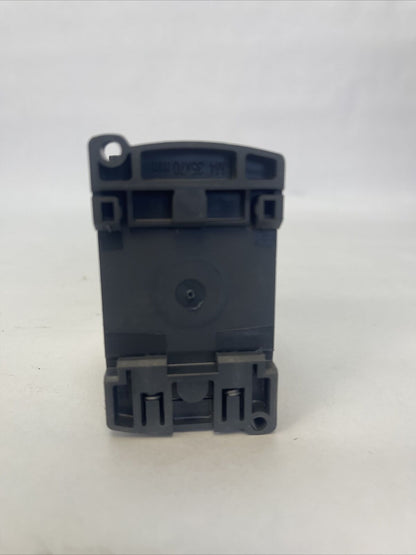 TELEMECANIQUE CAD50 BL CONTACTOR 600VAC 10A COIL 24VDC 2,4 W LAD4TBDL 5-24V