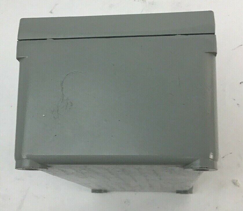 GE CR2940NC203C 3 UNIT 600V OPEN-CLOSE-STOP CAST ALUM. ENCL. PUSHBUTTON STATION