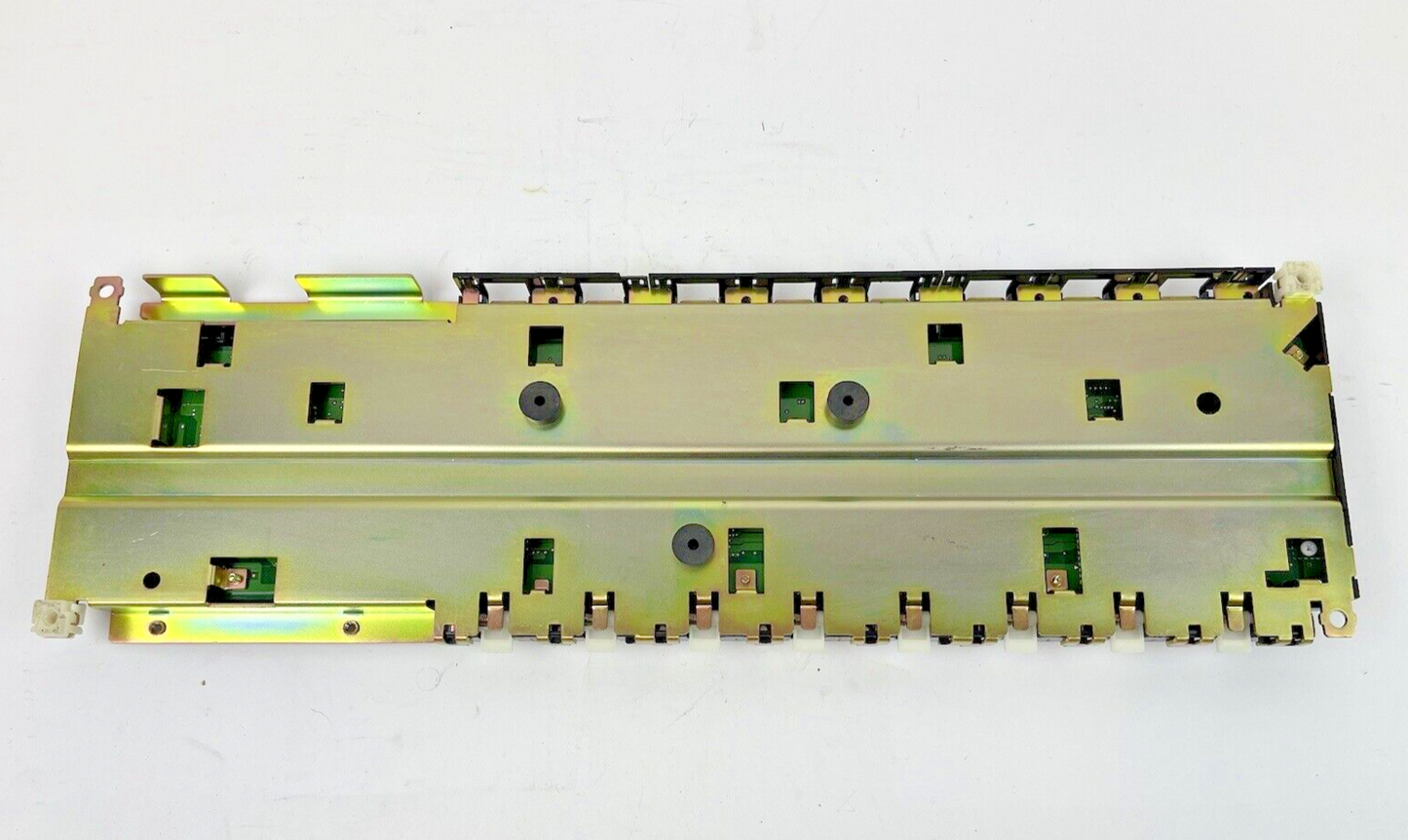 OMRON - CS1W-BC083 -  CPU BACKPLANE WITH C200H I/O BUS 8 I/O SLOTS - BASE UNIT