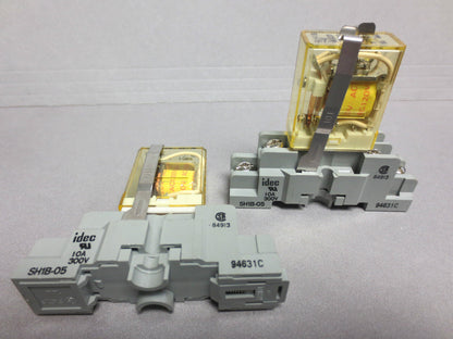 IDEC RH1B RELAY 10A, 120V and SH1B-05 RELAY BASE 10A 300V