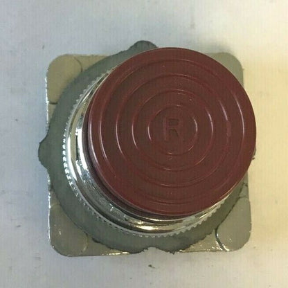 REES R12 PUSH BUTTON RED ****LOTOF2***