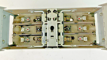 SIEMENS V7B3211R VACU-BREAK SWITCH 30A PH3 240V 3POLE FUSIBLE