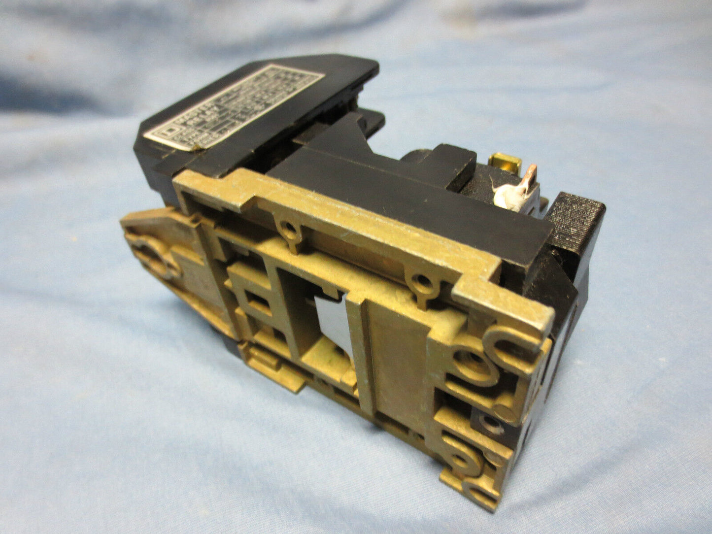SQUARE D MASTER RELAY, CLASS 8501 TYPE HM0 20, SERIES A