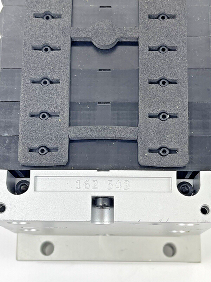 FESTO CPV14-V1 -VALVE MANIFOLD-W/ PNEUM CONNEC. PLATE, C402(2), C102(5), BD02(1)