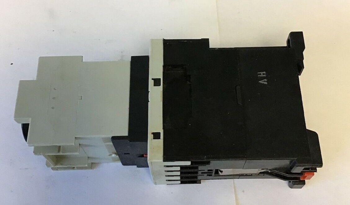 SQUARE D CLASS 9999 TYPE PTD30 PNUEMATIC TIMER MODULE W PH40E CONTACTOR