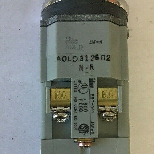 IDEC PUSH BUTTON AOLD312602N-R 110-600VDC 120V 50/60HZ TWD-0126