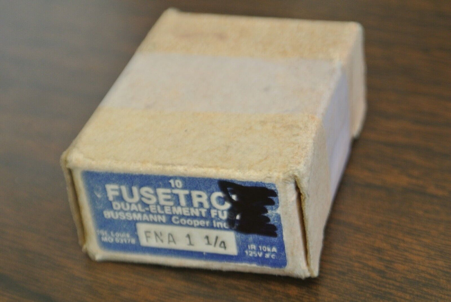 LOT of 6 / BUSS FNA1-1/4 FUSETRON FUSE / 1-1/4A / 125V / NEW SURPLUS / FNA 1-1/4