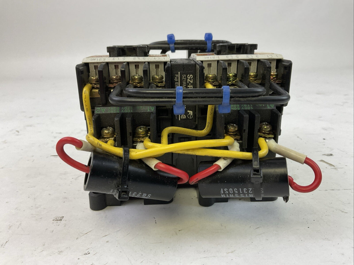 FUJI REVERSING STARTER (SC-03 CONTACTOR COIL 100-110V TR-ON RELAY 0.95-1.45A)