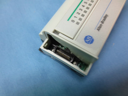 A-B 1791D-0B16PX COMPACT BLOCK I/O 16 OUTPUTS - DC POWER Ser. D, Rev. A01