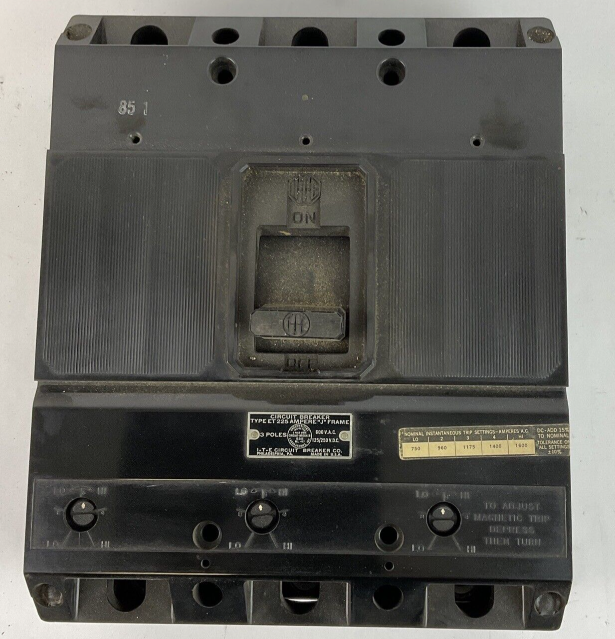 ITE ET-5912 CITCUIT BREAKER 100A 600VAC 125/250VDC 3POLE J FRAME TYPE ET