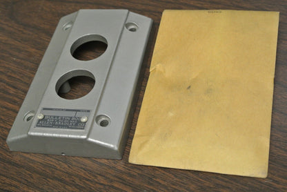ALLEN-BRADLEY X-215812 TWO UNIT COVER ASSEMBLY / NEW SURPLUS