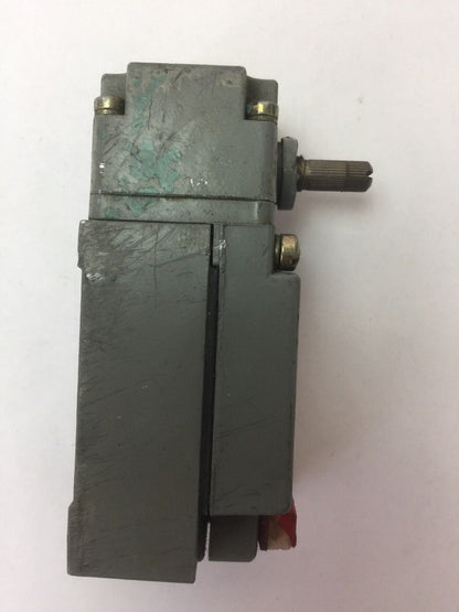 CUTLER HAMMER E50SBN LIMIT SWITCH 120VAC SER A2 NEMA B150 E50DR1 OPERATING HEAD