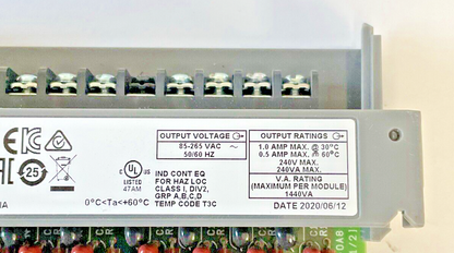 ALLEN BRADLEY 1746-OA8 INPUT MODULE SER.B FW: N/A DIR/VER:10000058878/07