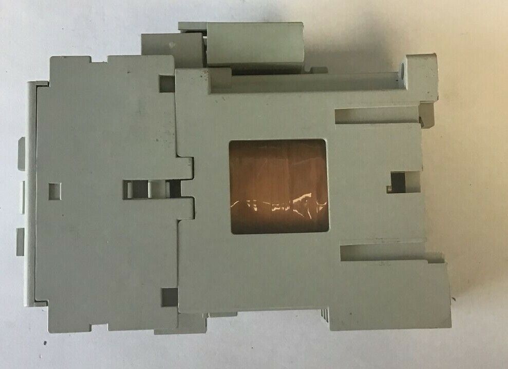 ALLEN BRADLEY 700-CF220Z* CONTACTOR SER.A  W/100-FSD250 SURGE SUPP. **LOTOF2**