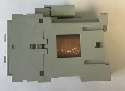 ALLEN BRADLEY 700-CF220Z* CONTACTOR SER.A  W/100-FSD250 SURGE SUPP. **LOTOF2**