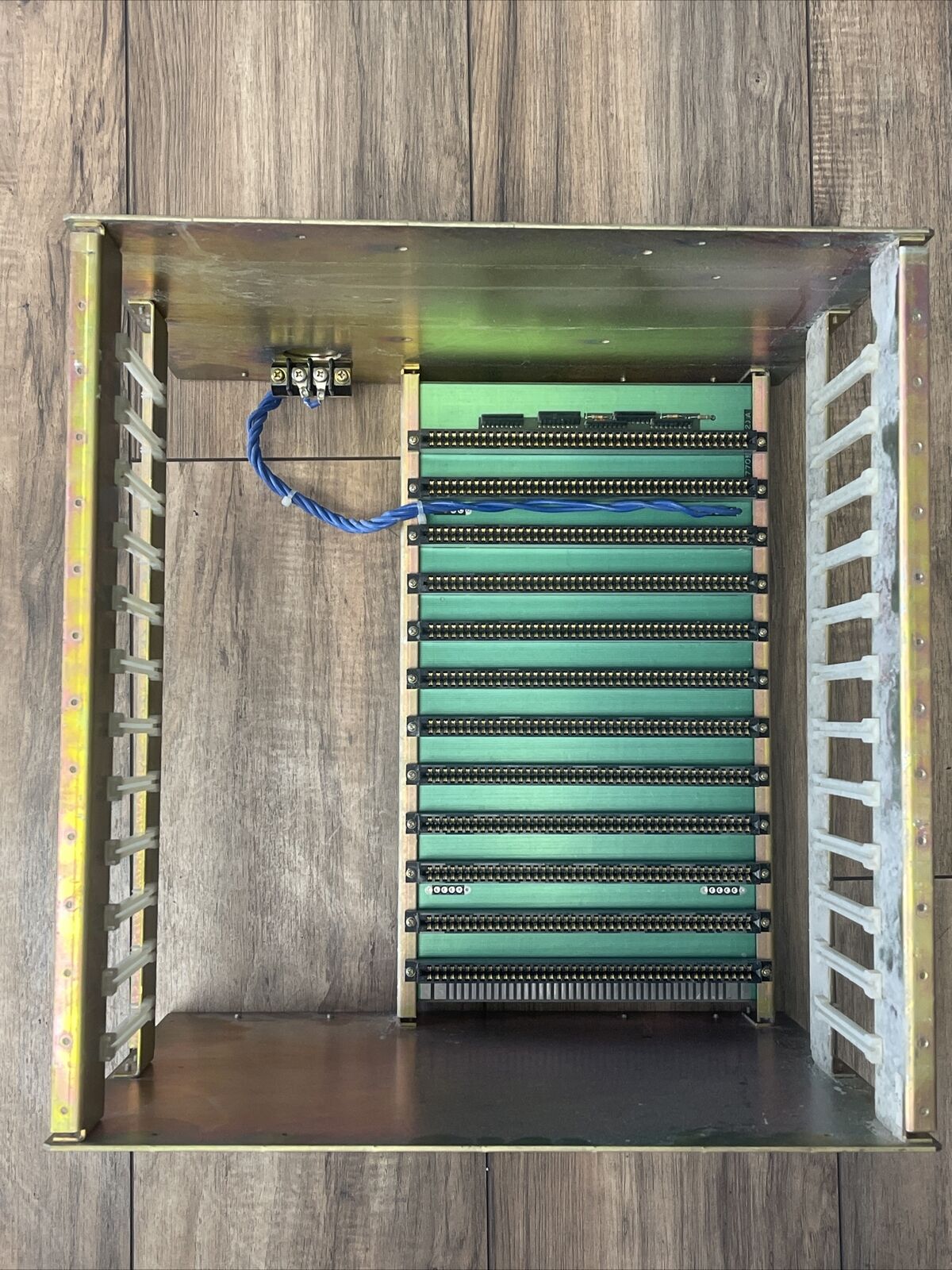 FUJI F7705913 (2) A 12 SLOT I/O CHASIS RACK