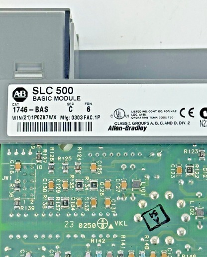 ALLEN-BRADLEY - 1746-BAS SER. C FRN: 6 - SLC 500 BASIC MODULE *NO DOOR*