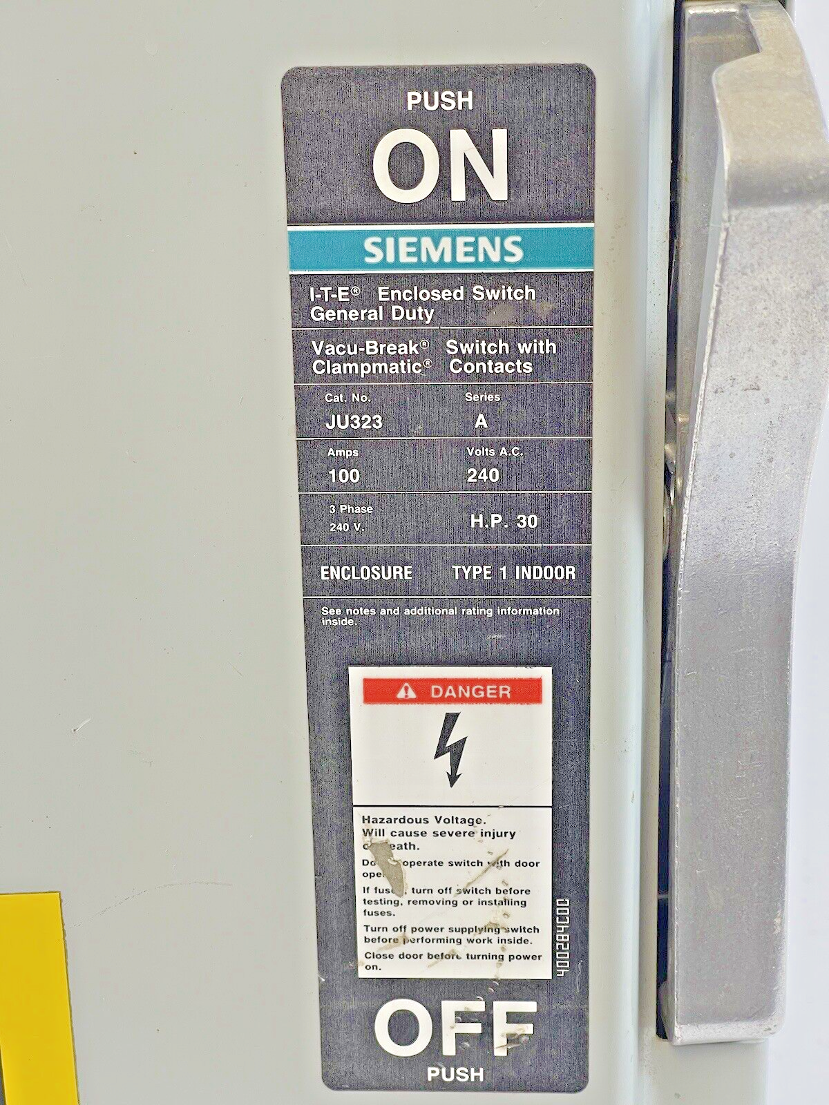 SIEMENS / ITE - JU323 SER. A - SAFETY SWITCH - 100 A, 240 VAC, 250 VDC, TYPE 1