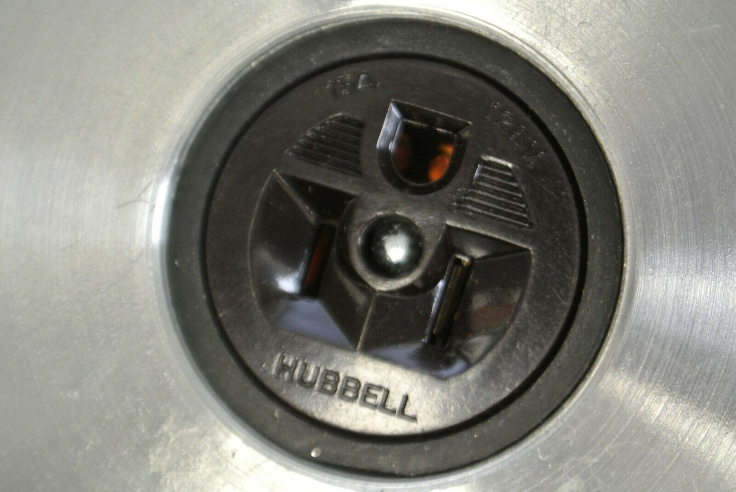 SQUARE D G-608-BX-S3 / FLUSH FLOOR RECEPTACLE / NEW SURPLUS 45123-105-01 HUBBELL