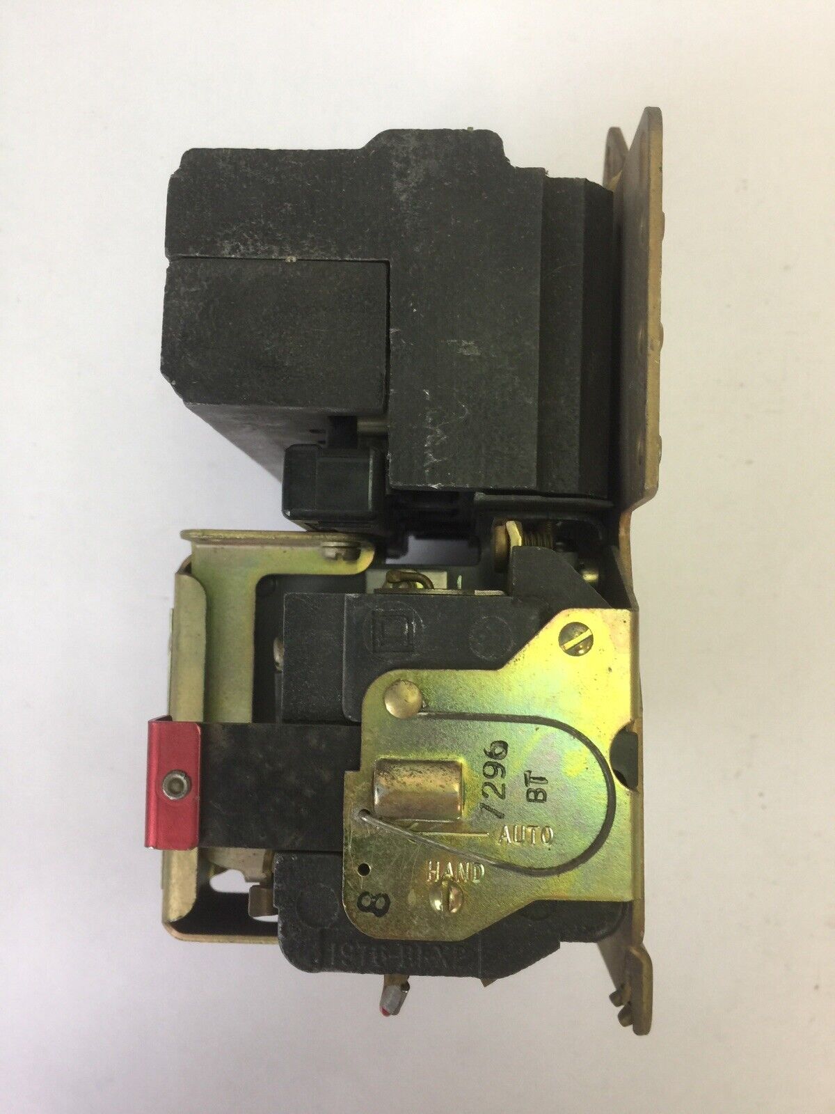 SQUARE D 8502 C0-2 CONTACTOR SER B 30AMP 600VAC 10HP SIZE 1 COIL 120V 60CY