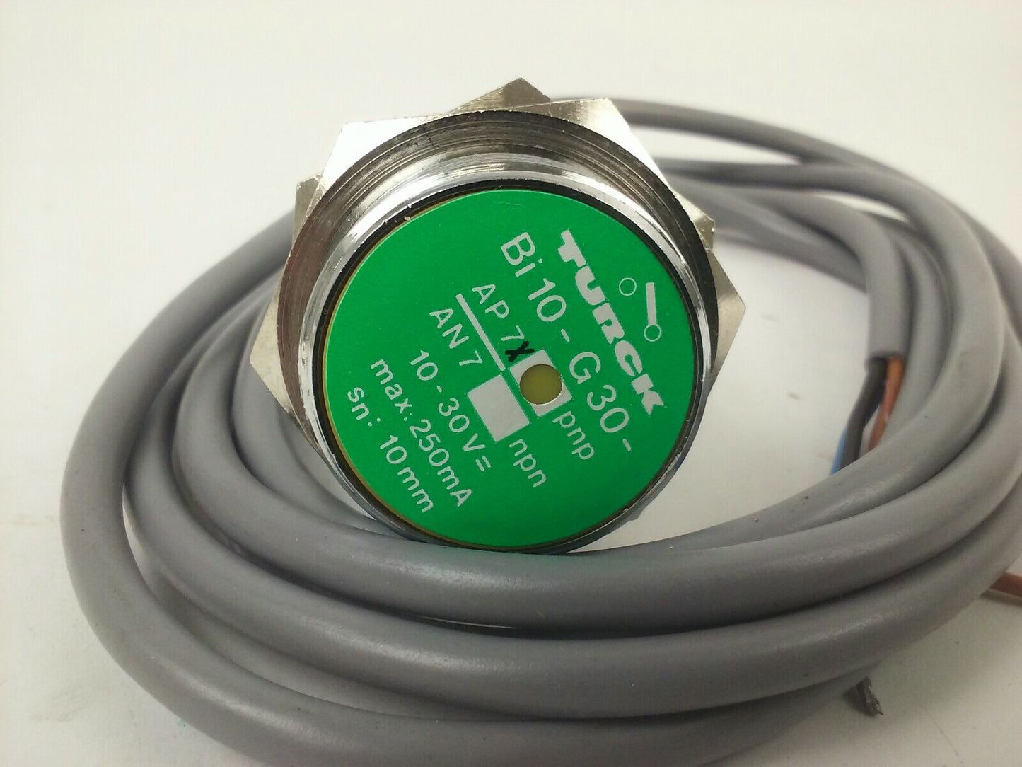 TURCK Bi10-G30-AP7-X PROXIMITY SWITCH 10-30V 250mA 10mm Bi10G30AP7X