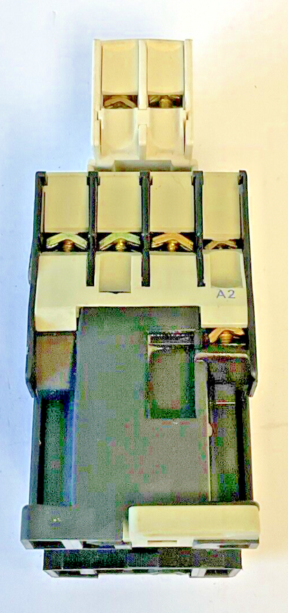TELEMECANIQUE SQUARE D LC1D1801, LADN11, LA4DA1E CONTACTOR LC3D320B70SB261