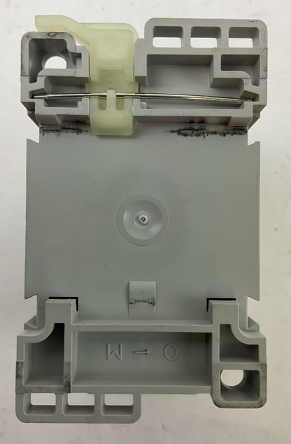 ALLEN BRADLEY 100-C09E*01 SER A CONTACTOR 600VAC 25A 3PH 7.5HP COIL 24VDC