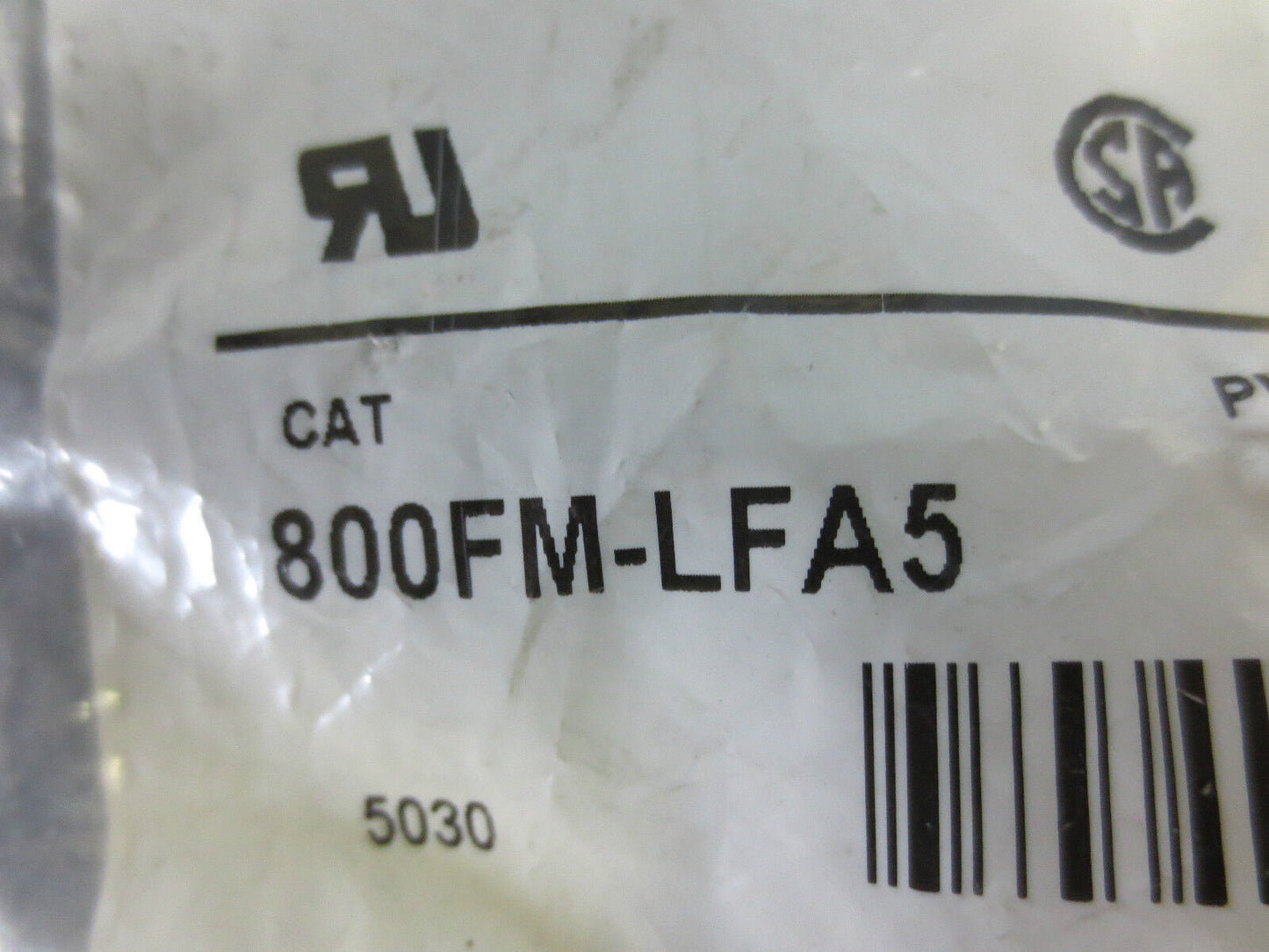 ALLEN-BRADLEY 800FM-LFA5 ILLUM. ALT. ACTION PUSH BUTTON YELLOW - NEW SURPLUS