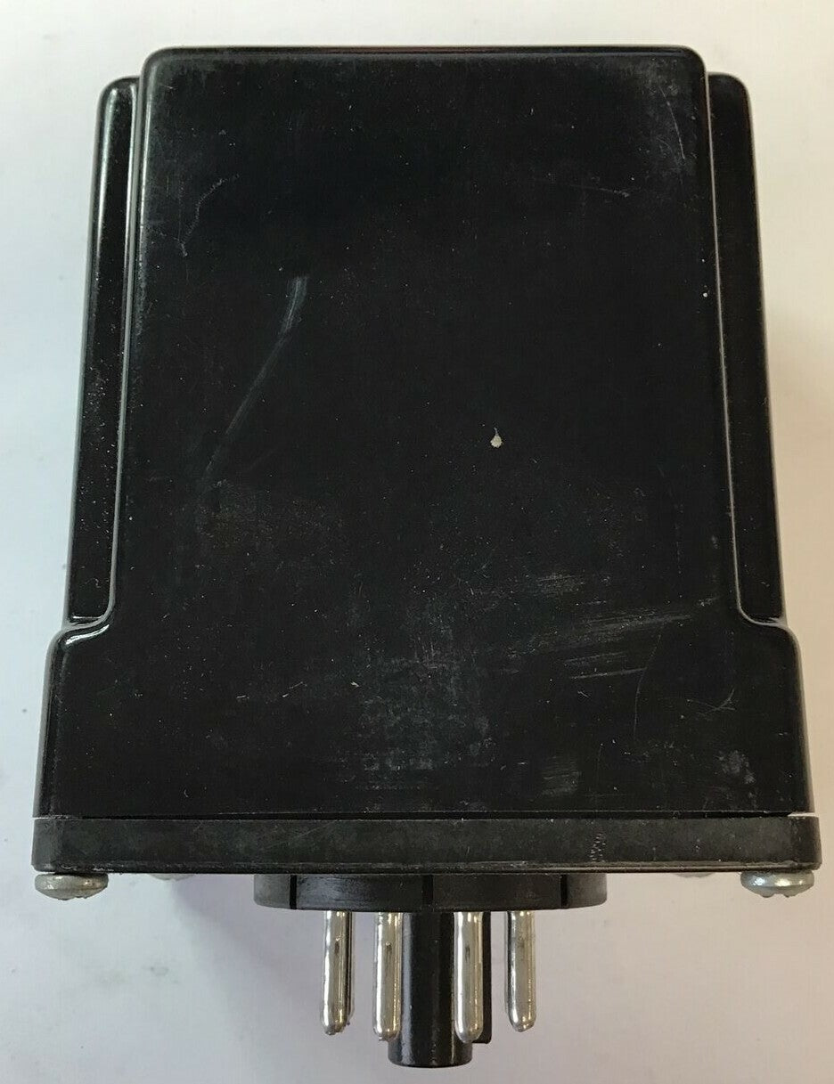 MACROMATIC SS-50222-F10M TIME DELAY RELAY FIXED 10MIN 120VAC/DC 10A ***LOTOF2***