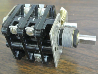 ALLEN-BRADLEY 908531 ROTARY PILOT SWITCH - SPECIAL - BULLETIN 806 - NEW SURPLUS