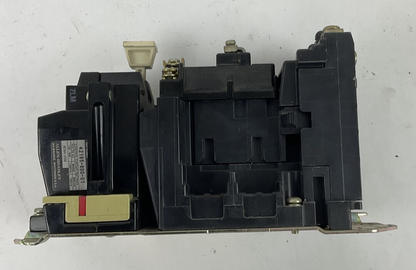 ALLEN BRADLEY509-AOD STARTER SER.A  600VAC 5HP CB236 120V COIL NO HEATERS