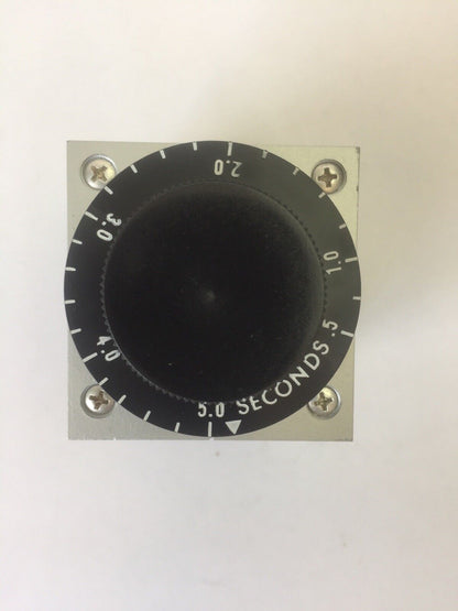 AGASTAT E7012PB002 TIME DELAY RELAY 125VDC 0.5-5 SECONDS