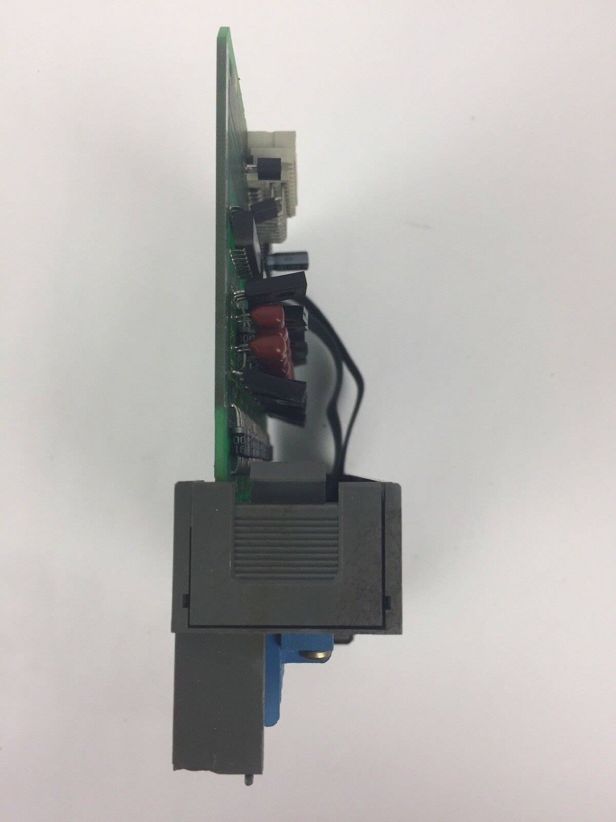 ALLEN-BRADLEY 1746-OB16 SER. D OUTPUT MODULE