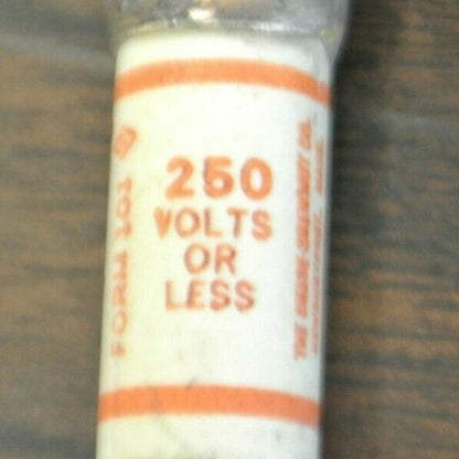 LOT of 4 / GOULD-SHAWMUT A25X4 AMP-TRAP® FUSES 4A / 250V / NEW SURPLUS