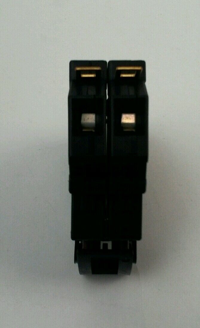 WEIDMULLER 9129713500 250VAC/80VDC 4A. 2 POLE CIRCUIT BREAKER