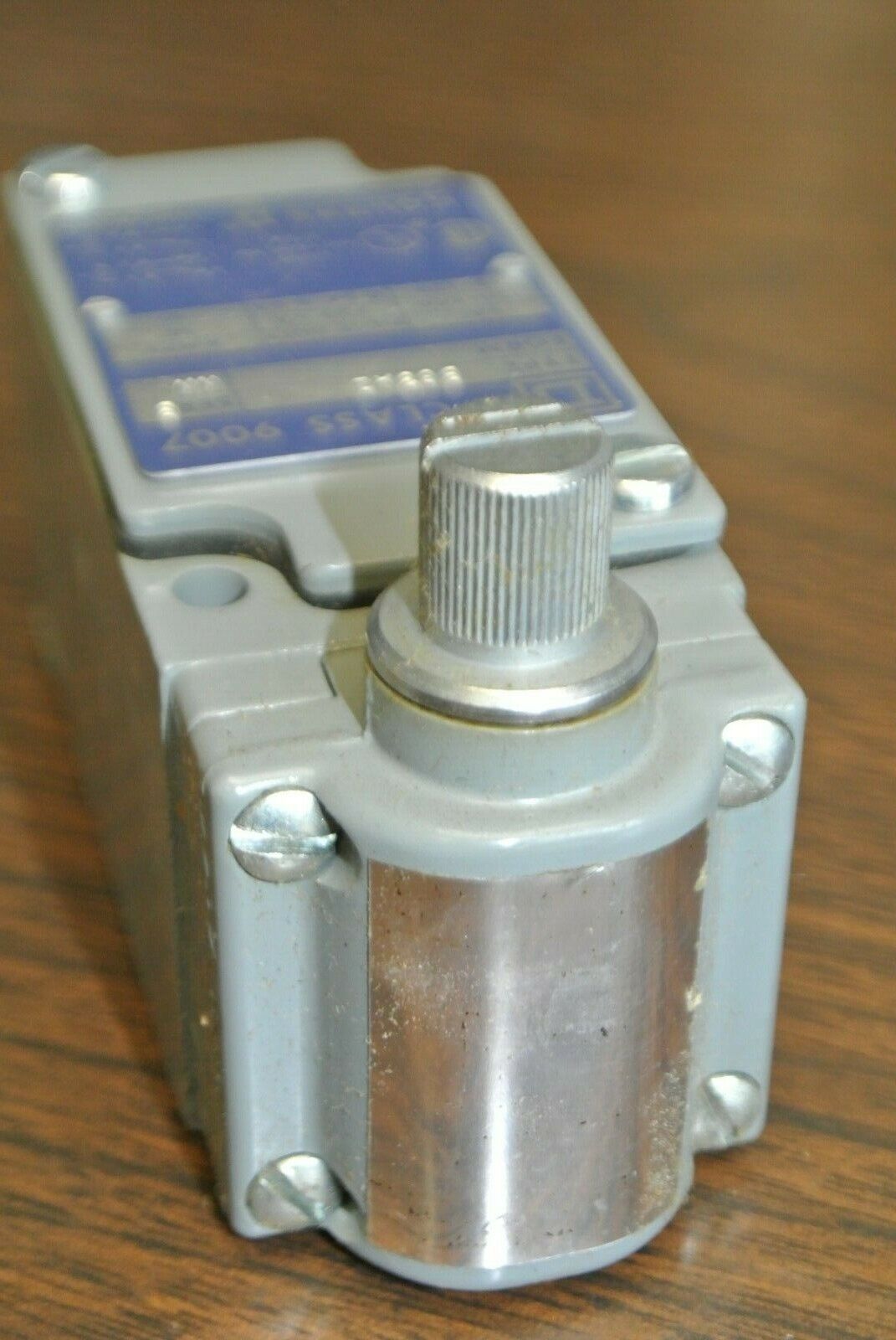 SQUARE D 9007 B63A2 Ser. B / HEAVY DUTY LIMIT SWITCH / NEW SURPLUS in BOX