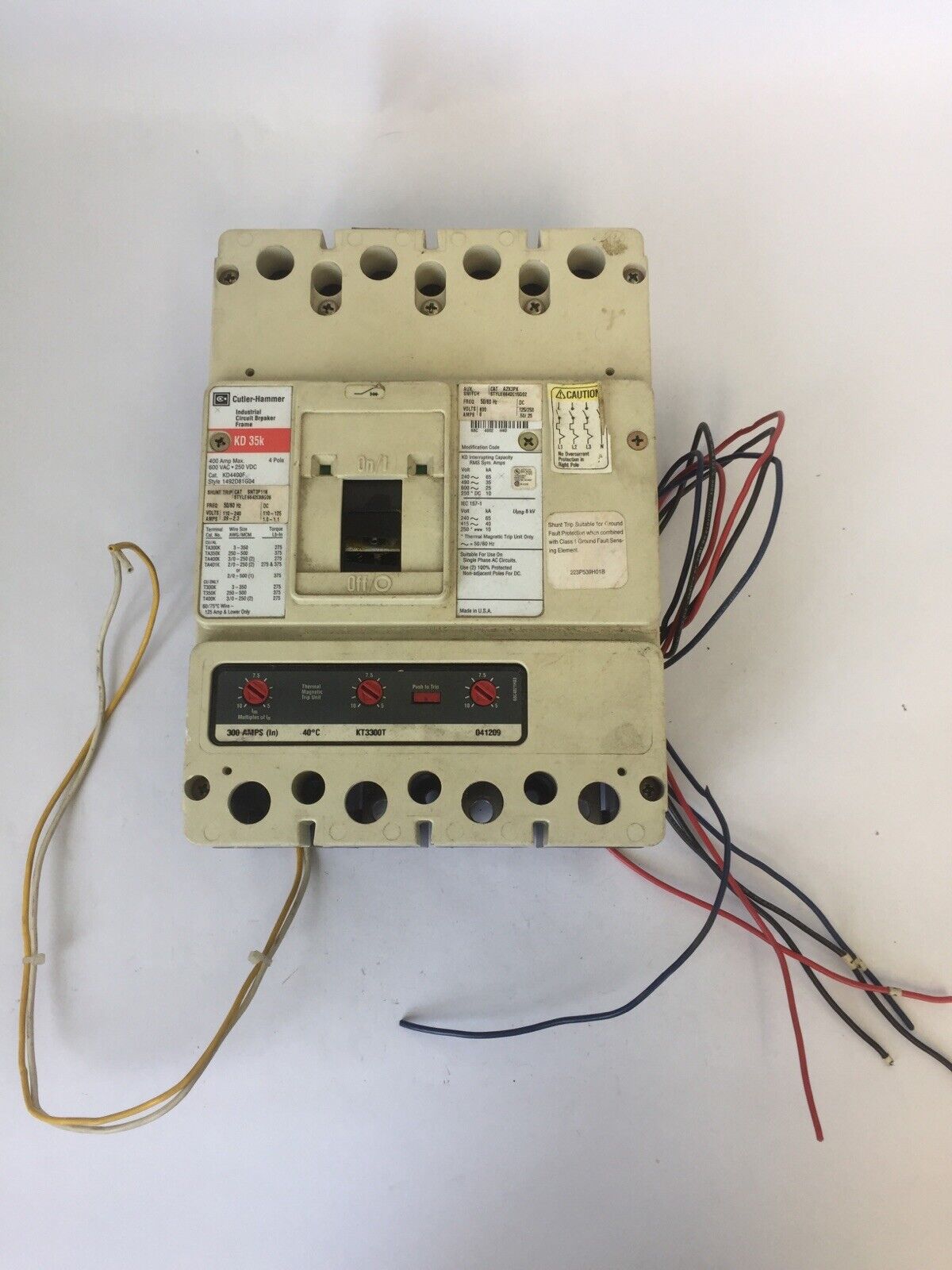 CUTLER HAMMER CIRCUIT BREAKER KD4400F 400A 4P 600VAC 250VDC KT3300T SNT3P11K