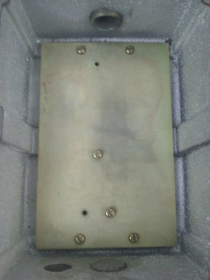 SQUARE D CLASS 8903 TYPE SMR4 8903-SMR4 EXPLOSION PROOF ENCLOSURE SER. A 10x7x7